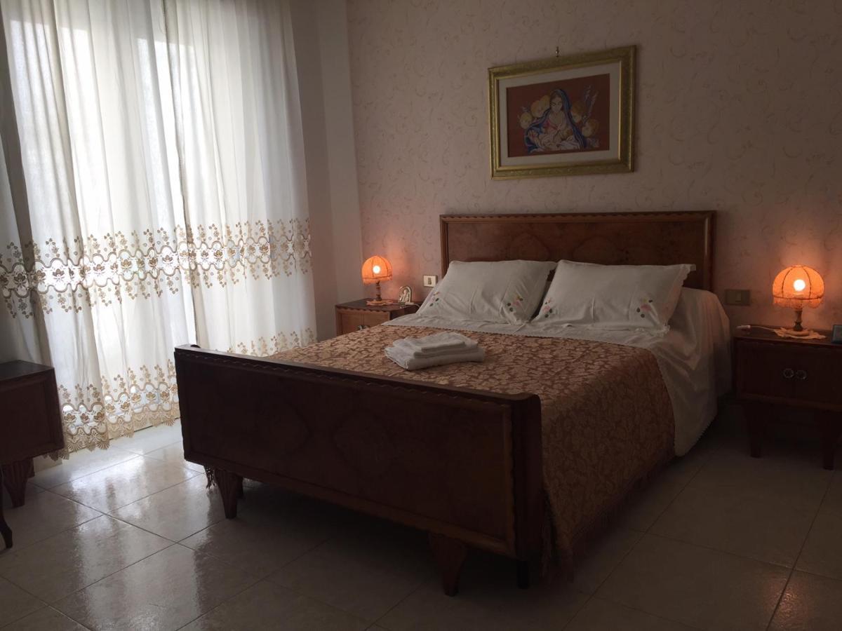 B&B Donna Porzia ตรานิ ภายนอก รูปภาพ