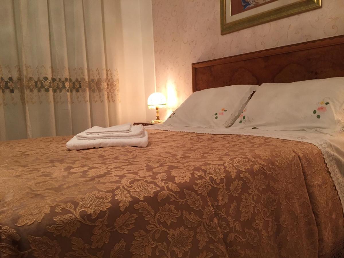 B&B Donna Porzia ตรานิ ภายนอก รูปภาพ